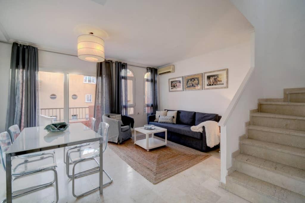 Apartament Duplex Con Vistas Al Mar La Línea de la Concepción Zewnętrze zdjęcie