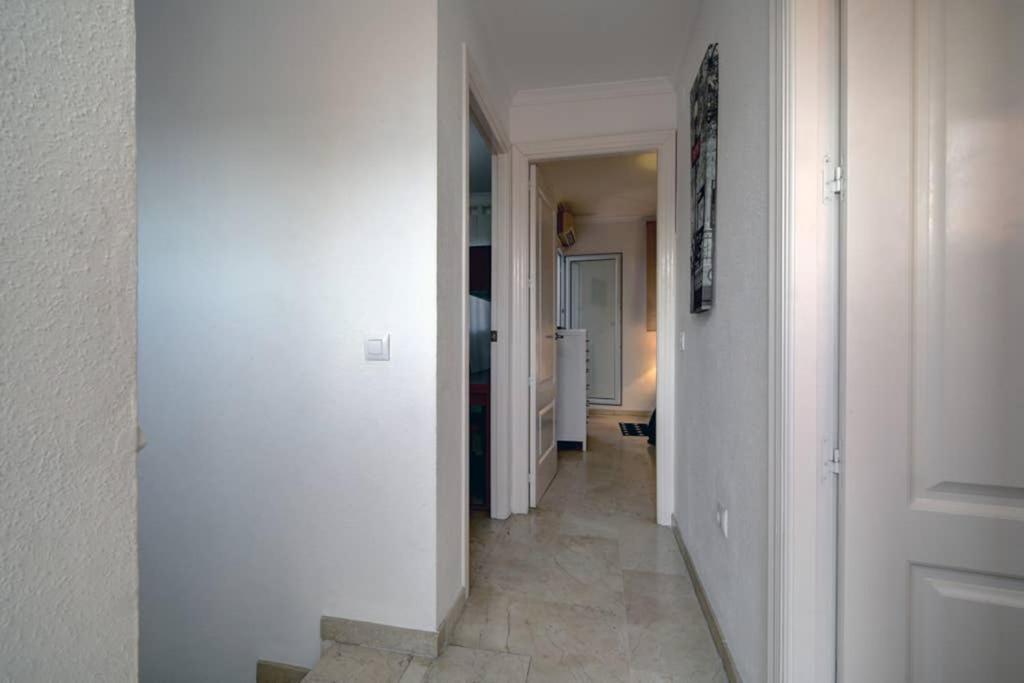 Apartament Duplex Con Vistas Al Mar La Línea de la Concepción Zewnętrze zdjęcie