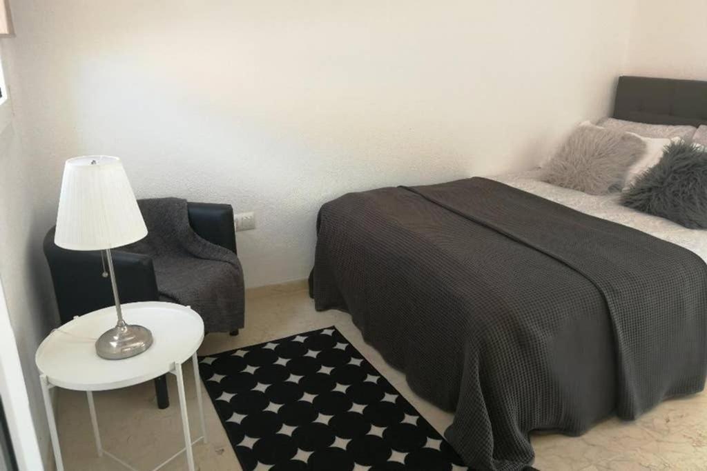 Apartament Duplex Con Vistas Al Mar La Línea de la Concepción Zewnętrze zdjęcie